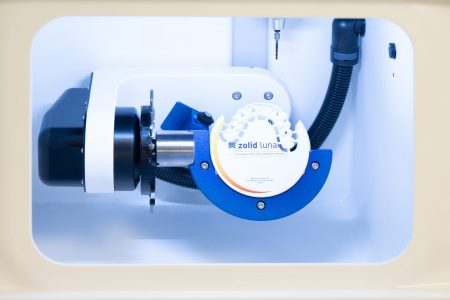 AG_Ceramill motion air_C-Clamp mit Blank